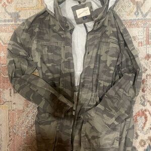 Universal Thread Olive Camouflage Jacket